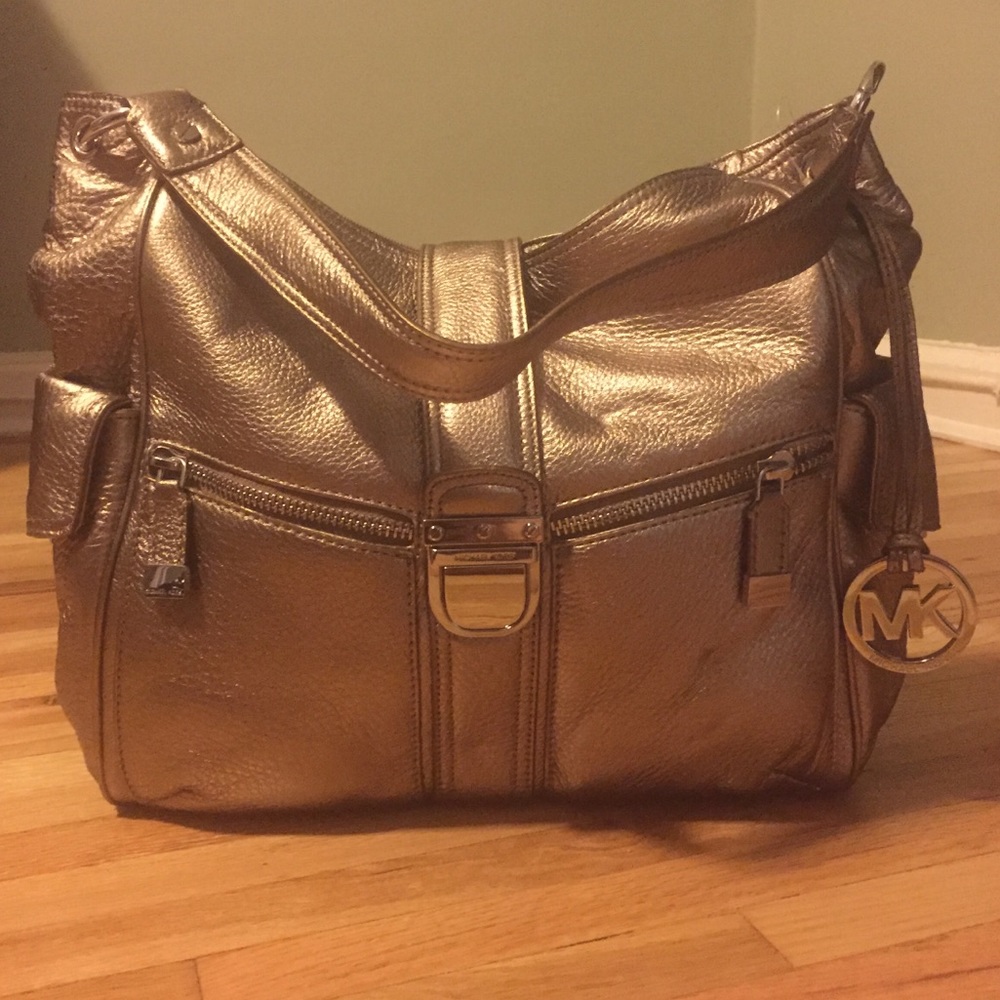 PRICE DROP! MICHAEL Michael Kors leather bag. NWOT